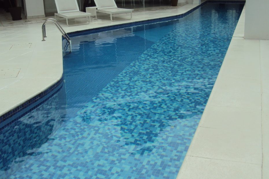 Aprenda a fazer a manutenção da sua piscina