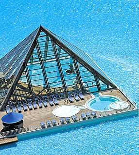Conheça a maior piscina do mundo!