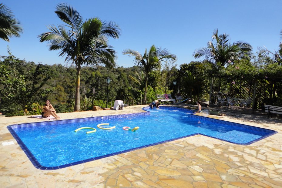 O que levar em conta antes de construir uma piscina?
