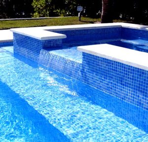 Os cuidados com a água da sua piscina. 5 os cuidados com a agua da sua piscina
