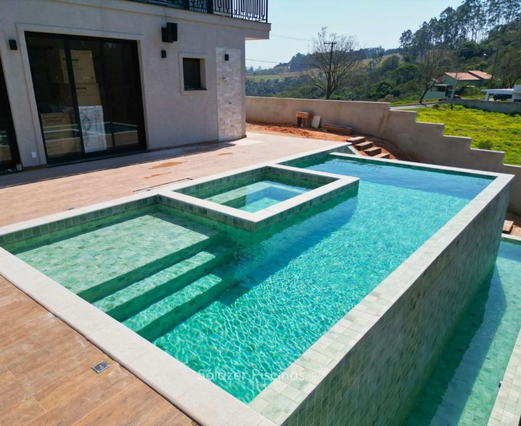 Tendências para piscinas em 2025: o que está em alta neste ano! 2 22