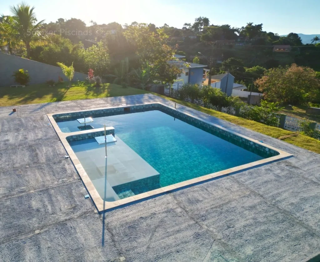 Qual a melhor opção para piscina em São Paulo - SP: Vinil, Manta Armada ou Azulejo? 1 Piscina de vinil: versatilidade e excelente custo-benefício