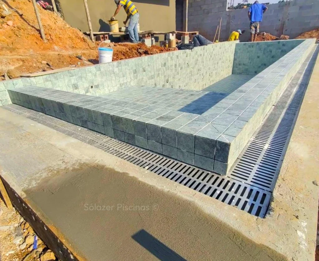 fatores definem o valor da piscina de concreto armado em Atibaia – SP