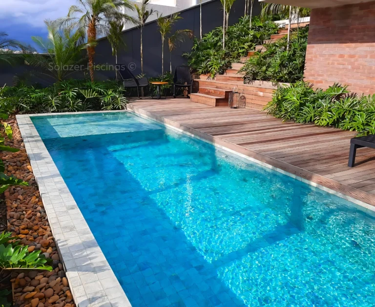 Piscina de concreto armado em Atibaia – SP: fatores que definem o valor da obra