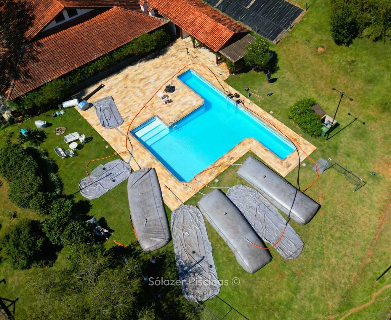 Troca de vinil com armazenamento de água