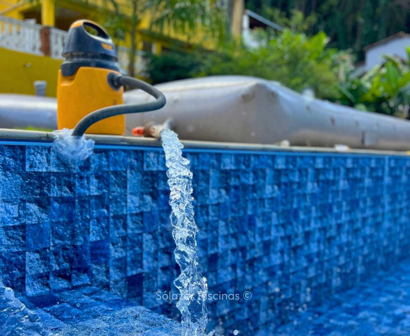 Troca de vinil com armazenamento de água