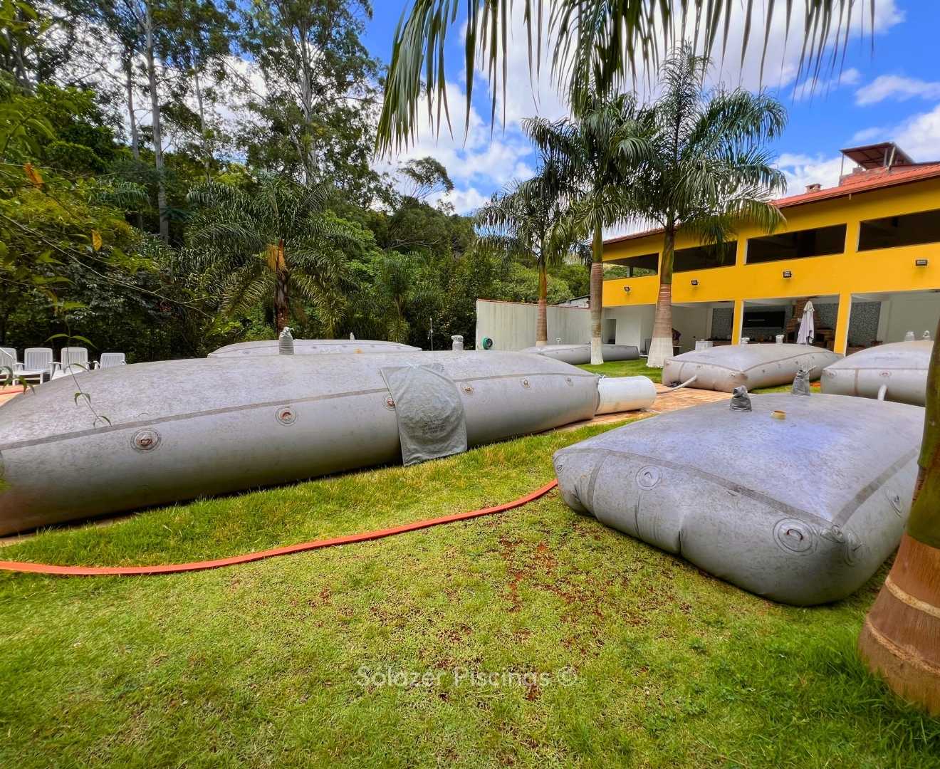 Troca de vinil com armazenamento de água